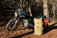 エストレヤと行くソロキャンプ｜積載装備に選んだバッグの話