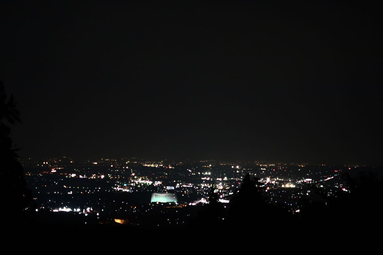 くりの木キャンプ場でソロキャンプ｜真夏ツーリングで見た夜景